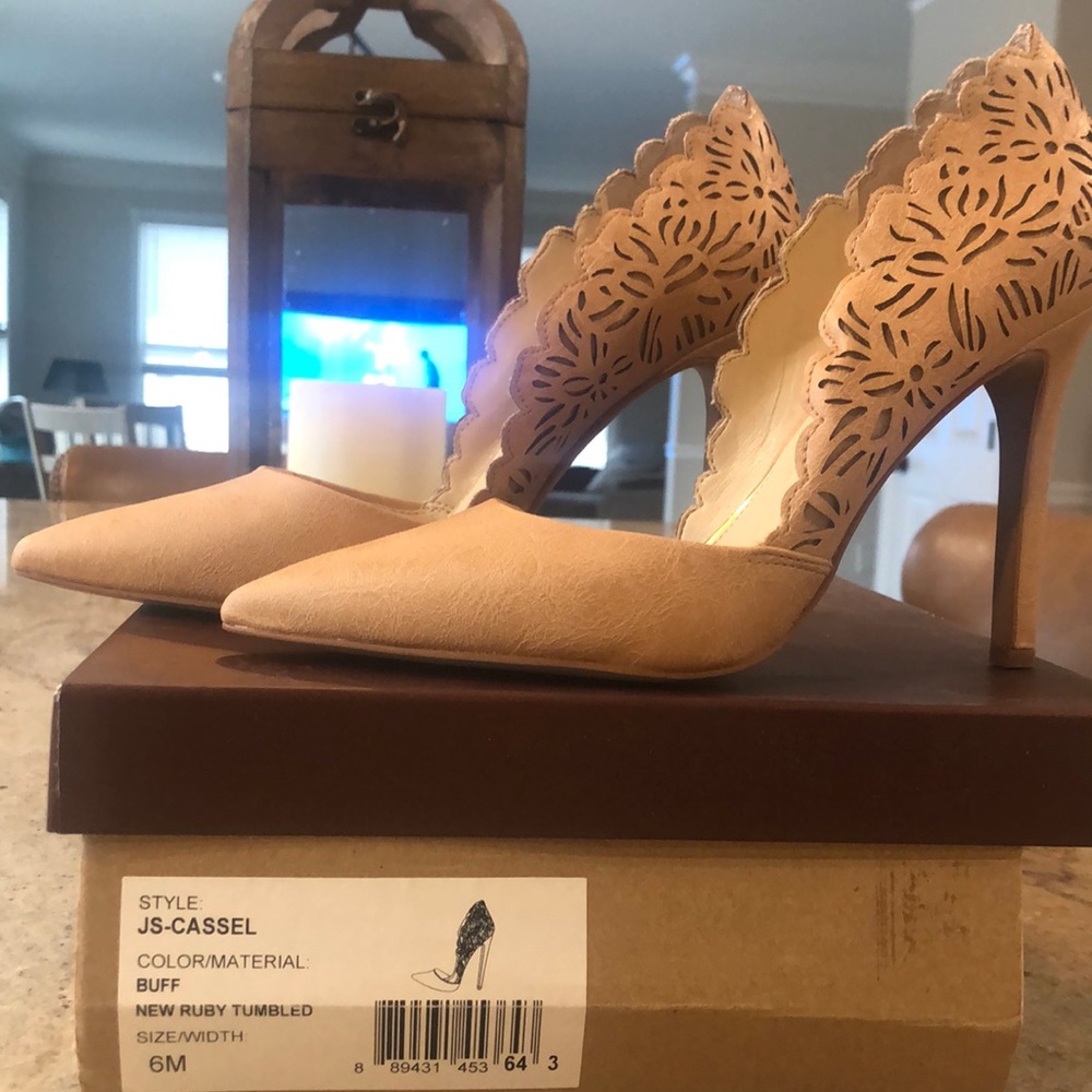Jessica Simpson Cassel Buff High Heel Size 6 - worn once